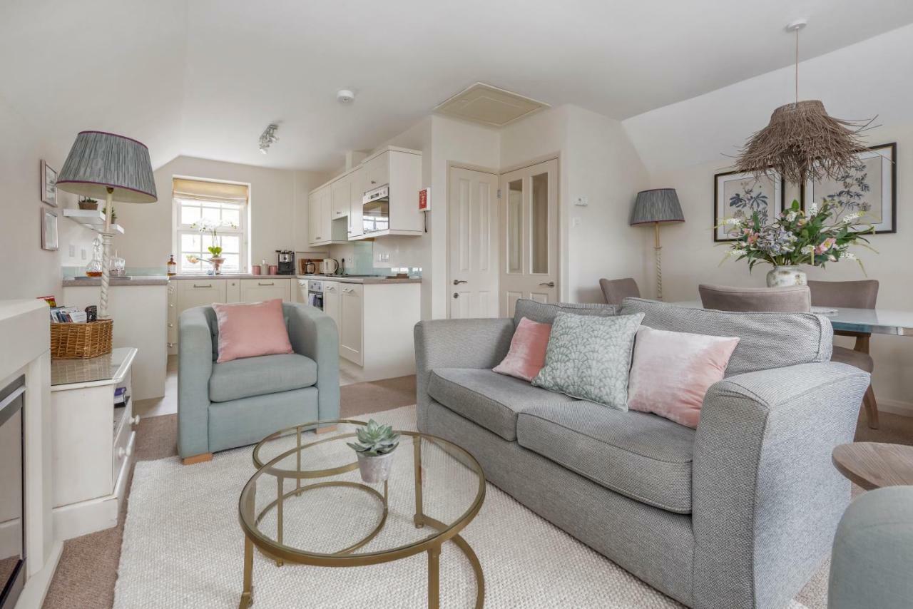 The Old Smithy Loft Apartment Bath Bagian luar foto