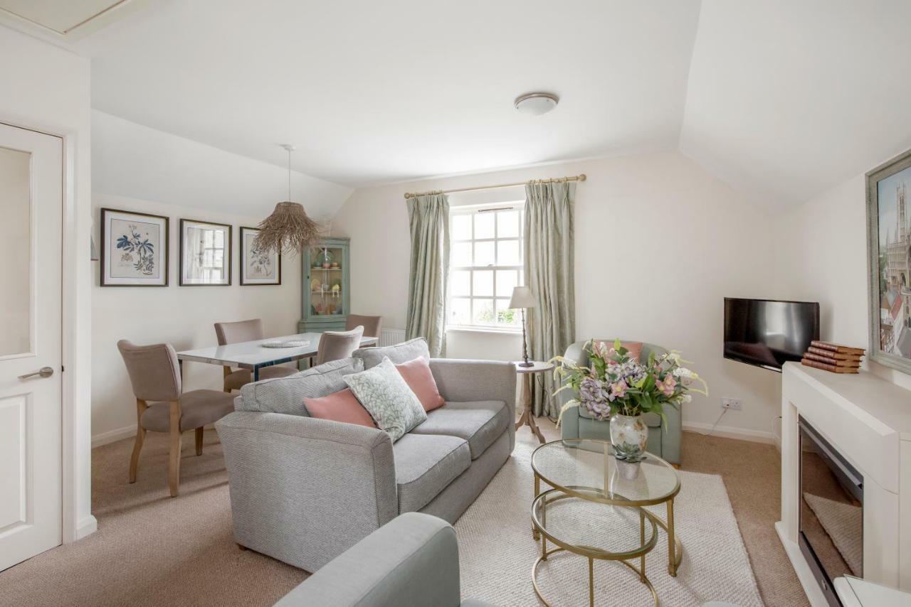 The Old Smithy Loft Apartment Bath Bagian luar foto
